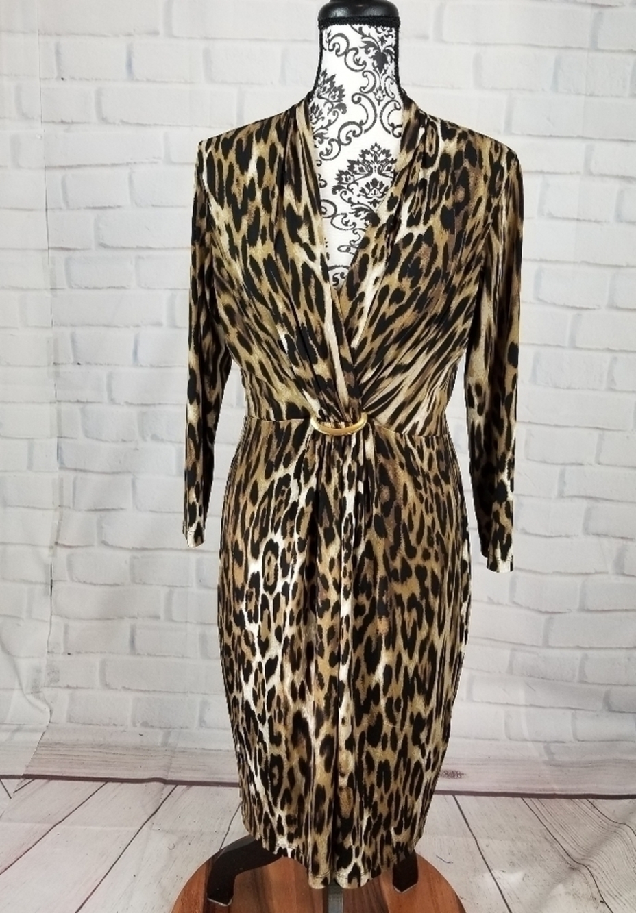 New York & Co sz m long sleeve animal print dress